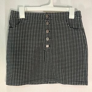 Forever 21 Black and White Pencil Mini Skirt Casual